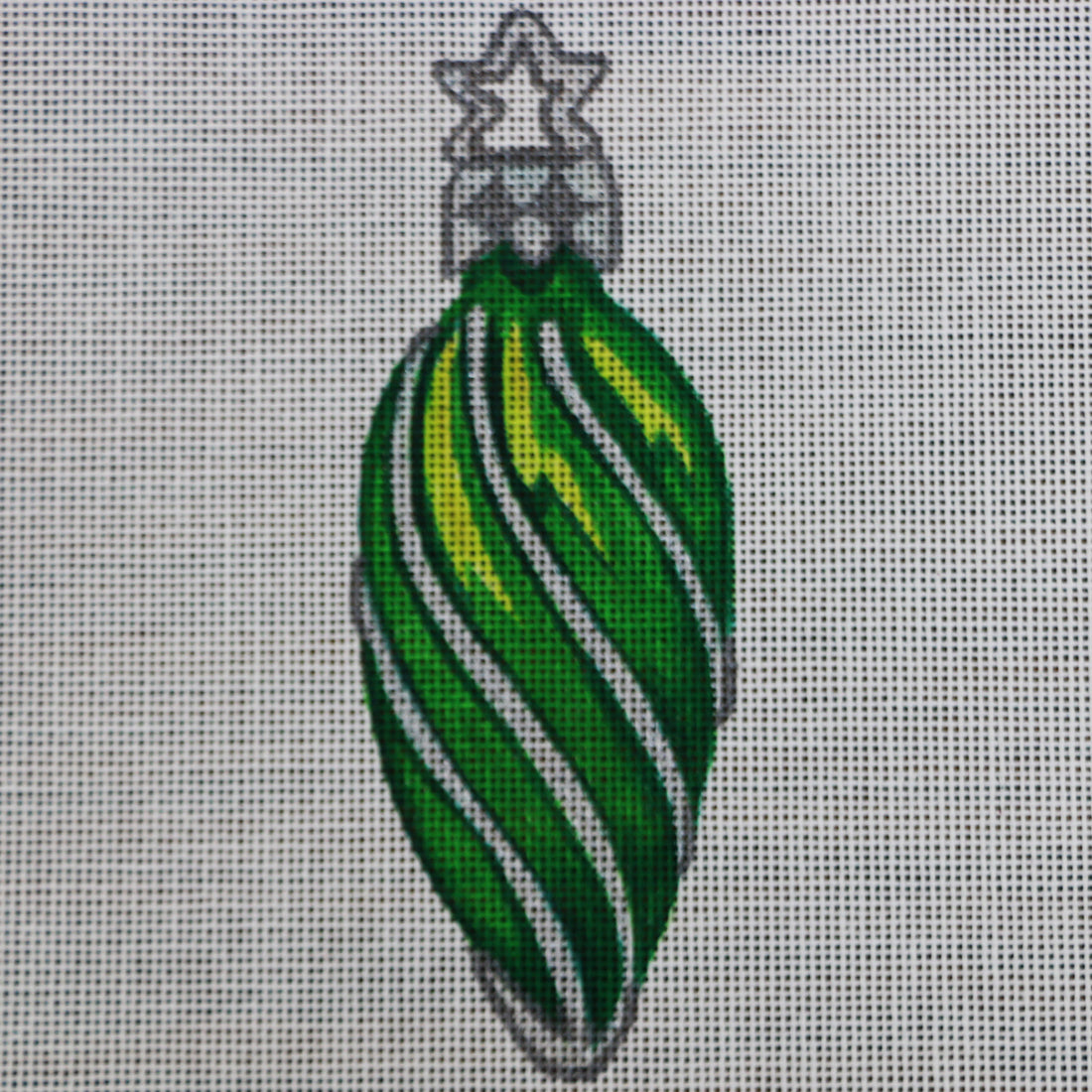 R237 Green and Silver Star Ornament