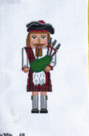 4304 SR- Susan Roberts Nutcracker, Bagpiper