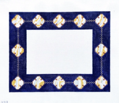 FD333 Quatrefoil Necklace Frame for 4x6 picture