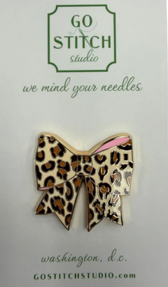 GGS-NM-B05 Leopard Bow Needleminder