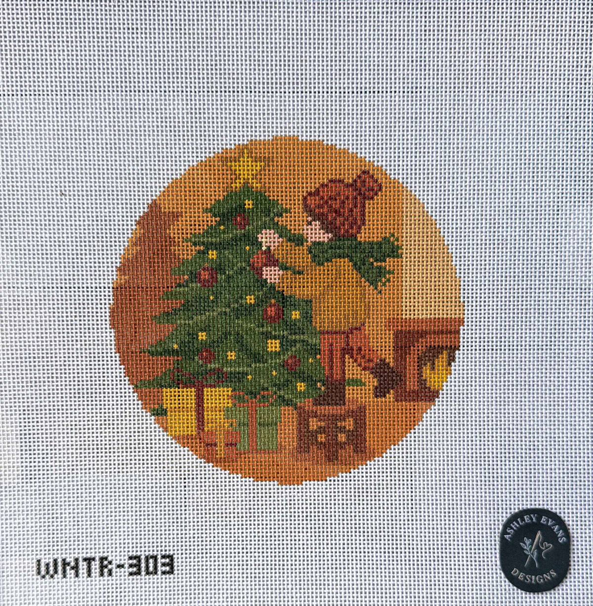 WNTR-303_AED Christmas Tree Last Ornament
