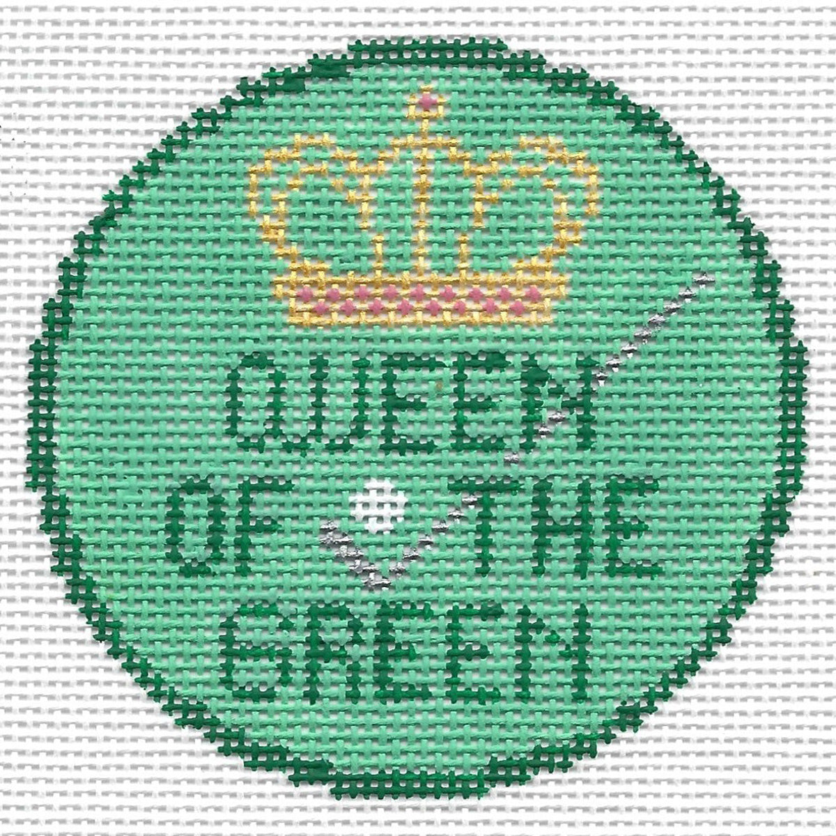 Doolittle Stitchery B656 Queen of the Green Badge