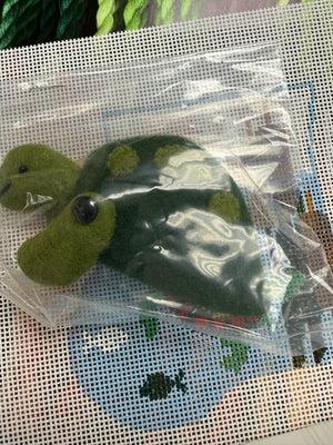 CM355 Turtle in Pond w/ Turtle