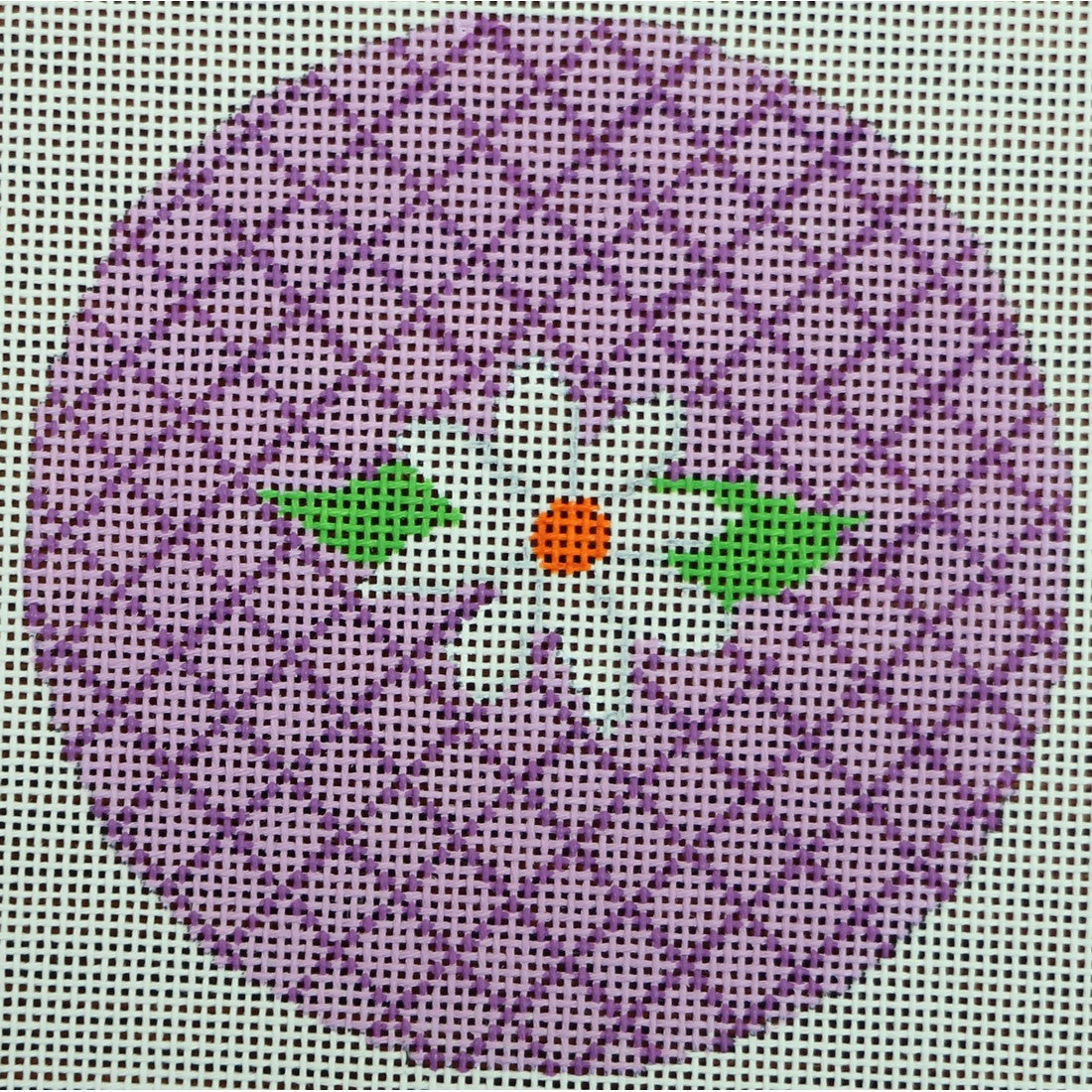 KKO207C white flower on lavender lattice 4.125" round