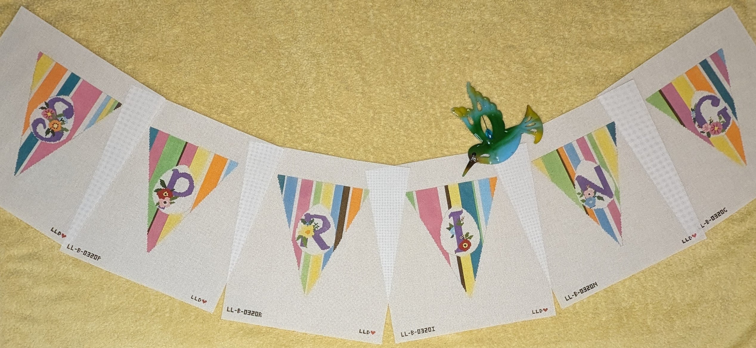LL-BUN-0320a SPRING Garland -- 6 Individual Canvases