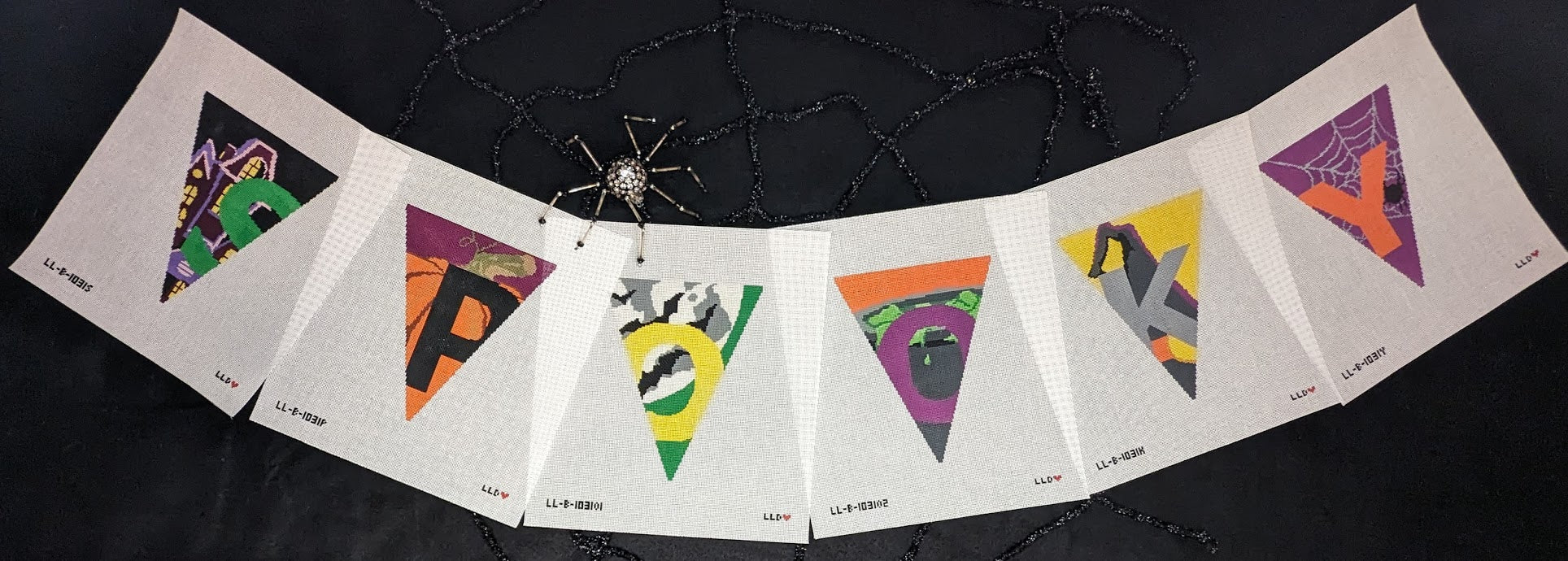 LL-BUN-1031s SPOOKY Garland -- 6 Individual Canvases