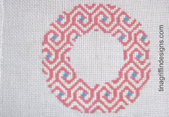 MED-008P Muffy's Swirl to Personalize**