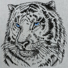 R05 White Tiger