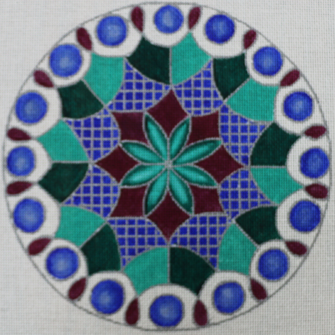 R566 kaleidoscope- w/ white, maroon, dark green, and light green