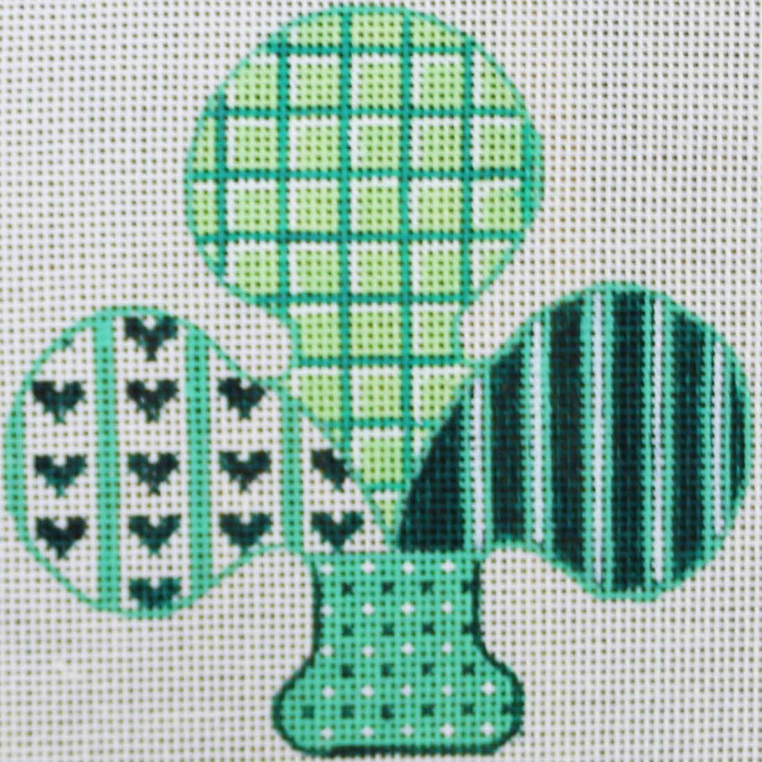 R764 Green Shamrock