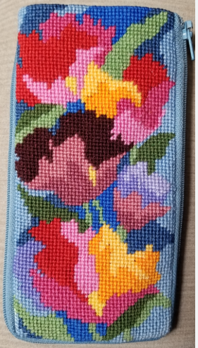 SZ438 Watercolor Poppies Stitch N' Zip Eyeglass Case