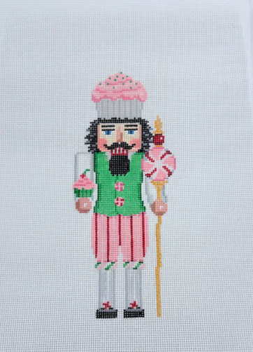 4495 SR Cupcake Guard Nutcracker