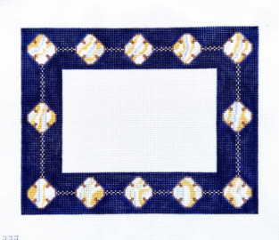 FD333 Quatrefoil Necklace  Frame for 4x6 picture
