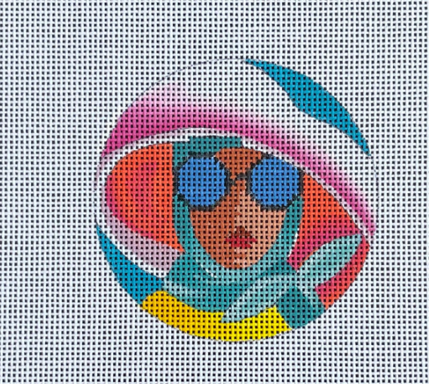 IN324  Lady in Hat 3"