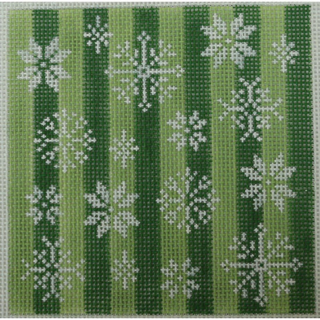 KKSS47 snowflakes on green tone on tone 18m 4" square
